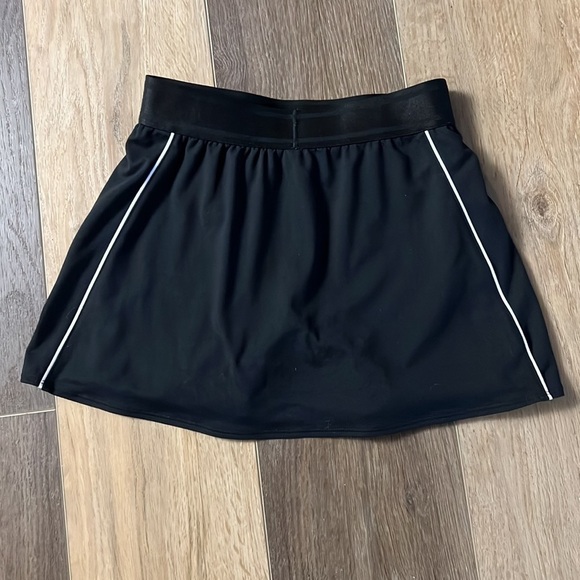 Nike Dri Fit black with white stripes Skort size X small - Picture 4 of 6